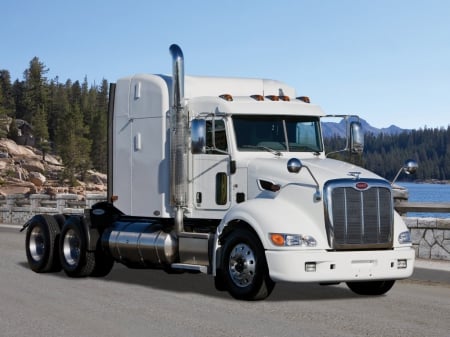 White Peterbilt - peterbilt, semi, truck, big rig