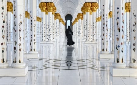 ♥ - black, white, columns, silhouette, golden, walk