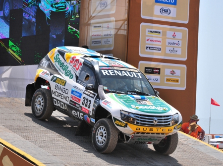 Renault Duster - offroad, thrill, 4x4, rally