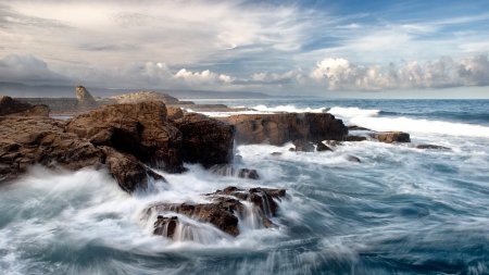 ancient fort ruins on a rocky seashore - clouds, surf, waves, sea, rocks, ruins