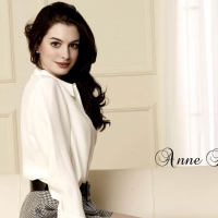 Anne Hathaway