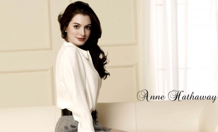 Anne Hathaway - actresses, actress, people, anne, anne hathaway, hathaway