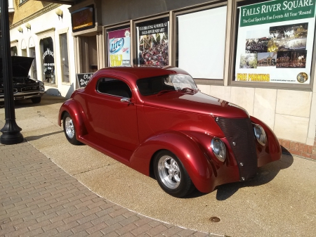 GREAT CAR!!!!!!!!!! - classic, kool, old, red