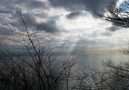 Ray of light - nature, rays, scenery, lake