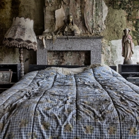 a grungy abandoned bedroom