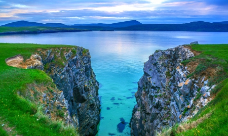 Balnakeil Bay, Scotland - turquoise, cliff, meadows, mountains, bay, beautiful, clouds, blue, green, sea