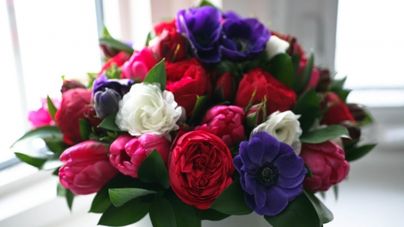 Colorful Bouquet - beauty, flowers, bouquet, vase, buds, leaves, ranunculus, petals, photography, colorful