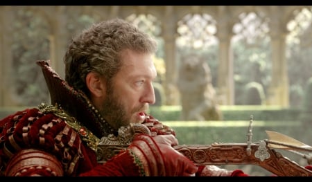 Vincent Cassel as the Prince - red, beauty and the beast, actor, la belle et la bete, fantasy, the prince, movie, vincent cassel, man