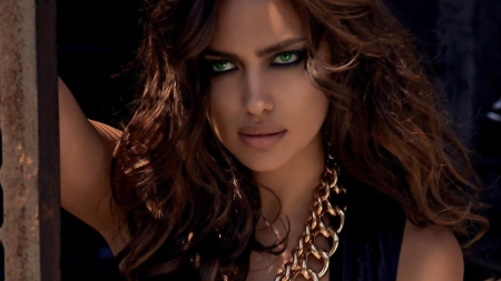 Irina Shayk - women, green eyess, beautiful, brunette, supermodel