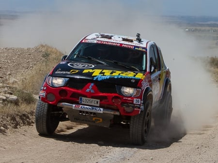 Mitsubishi L200 Triton - rally, thrill, offroad, 4x4