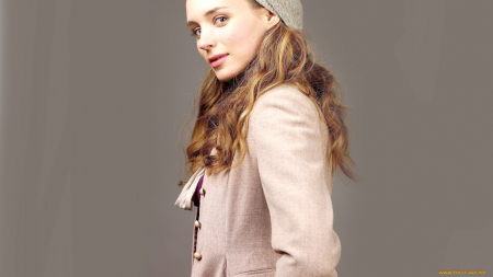 Rooney Mara - coat, smile, cap, look