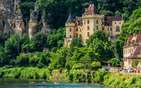 La Roque Gageac (France) - houses, trees, boats, rocks, village, france, river, castle, city, la roque gageac