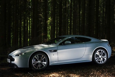 Aston Martin Vantage V12 - astonmartin, car, vantage, tuning