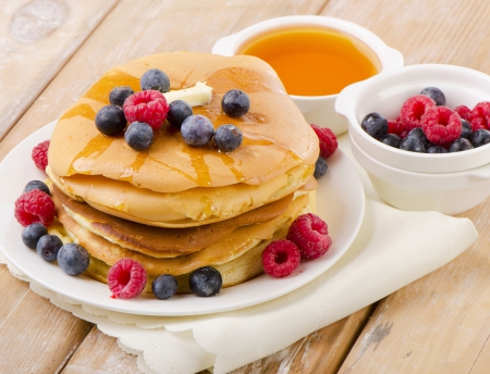 Pancakes - strawberries, pancakes, berries, blueberries, honey