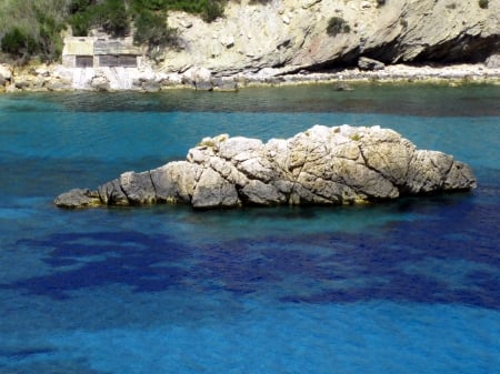 Rocky island - rocks, photography, ocean, nature, blue