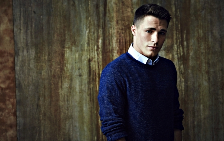 Colton Haynes - colton haynes, actor, blue, man, green