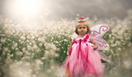 Adorable Girl - beauty, princess, girl, child, nature, face, splendor, sweet, flowers