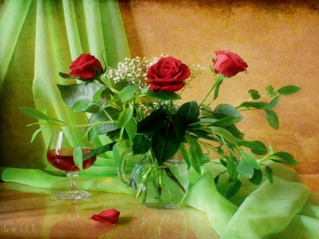 Still life - veil, fragrance, roses, bouquet, lovely, still life, vase, red, petals, beautiful, leaves, green, scent, flowers, harmony