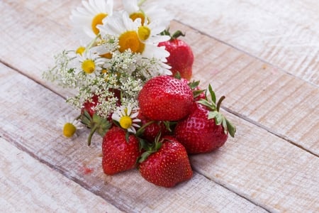 â™¥Strawberryâ™¥ - wood, fresh, strawberry, flowers, berries