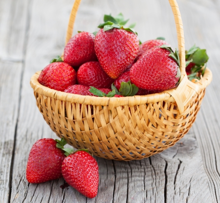 â™¥Strawberryâ™¥ - wood, fresh, strawberry, basket, berries