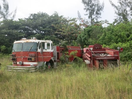 abandon fire trucks - abandon, truck, fields, fire truck