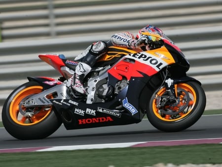 Hayden07-5 - sports, hayden, honda, auto racing, motogp