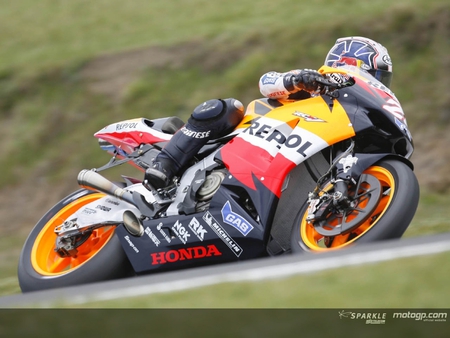 Pedrosa-06-3 - sports, motogp, honda, auto racing, pedrosa