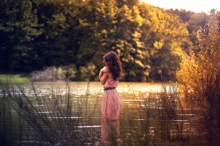 * Hold me * - alone, lake, missing, girl, nature