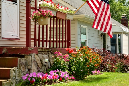 Summer City USA - summer home, summer town, summer decor, summer city usa, summer flowers, summer city