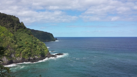 The Cliffs Of Maui - ocean, maui, incredible, hana highway