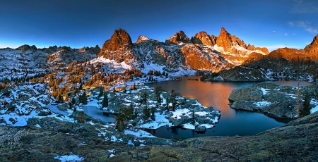 Minaret Lake Sunrise - lake, california, trees, blue sky, mountains, white, snow, beautiful, sunrise