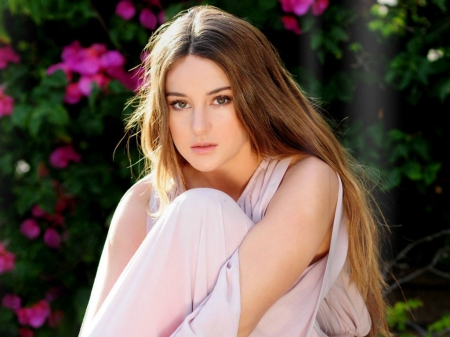 Shailene Woodley - shailene, shailene woodley, actress, woodley, beautiful, model