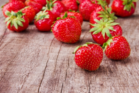 ♥Strawberry♥ - berries, fresh, strawberry, wood