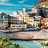 seaside town in the italian cinque terre coast