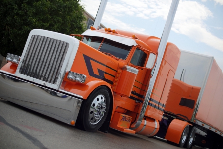 2013 Peterbilt 389 And Matching Mac Trailer - peterbilt, semi, truck, big rig