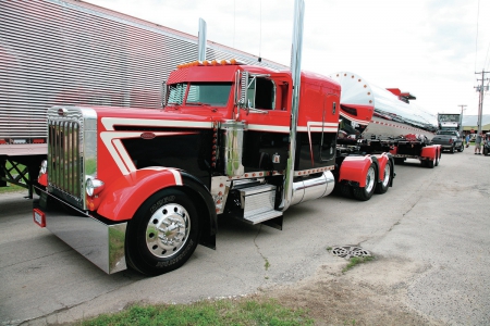 Peterbilt - truck, peterbilt, big rig, semi