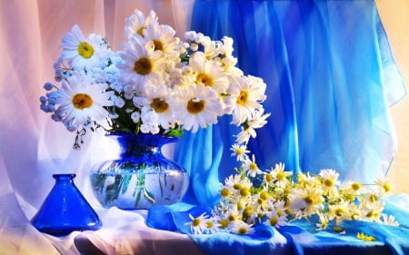 Daisies - artwork, table, flowers, bouquet, still life, vase