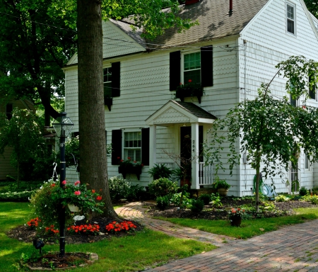 Cozy Little home - white house, cozy home, pretty house, cozy little home, beautiful house