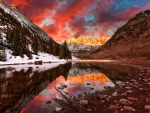 Sunrise over Maroon Bells, Colorado