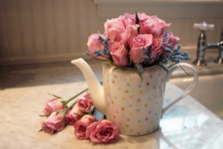 Still life - flowers, beautiful, pink roses, bouquet, still life