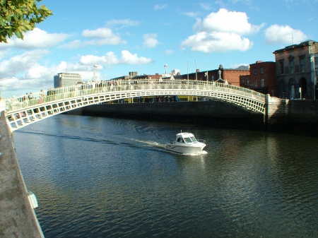 The Ha'penny Bridge In Dublin. - dublin, river, bridge, liffey, boat