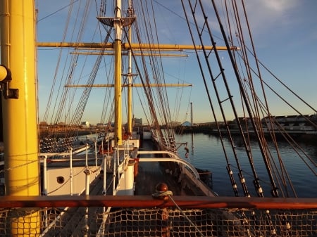 A View From The Glenlee. - Glasgow, Clyde, Scotland, River, Barque, Glenlee, Sailingship, Tallship