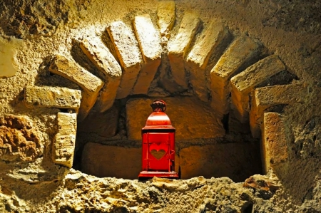 place for a small lantern - red lantern, lantern, wall, stonewall