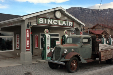 Nostalgic Station - truck, nostalgic, gas, station