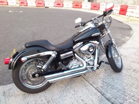 2009 Harley Davidson Dyna - harley, chopper, motorcycle, bike