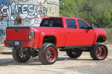 2013-Chevrolet-Silverado-2500 HD - red, bowtie, lift, gm