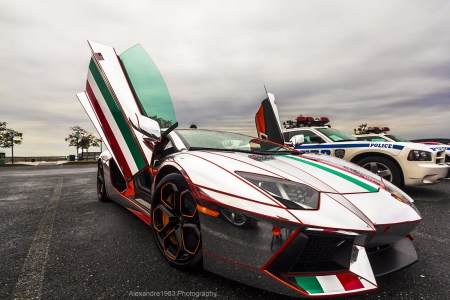 LAMBORGHINI IP700 AVENTADOR ITALIAN FLAG EDITION - prime portal, wallpapers up, sema show, socal customs