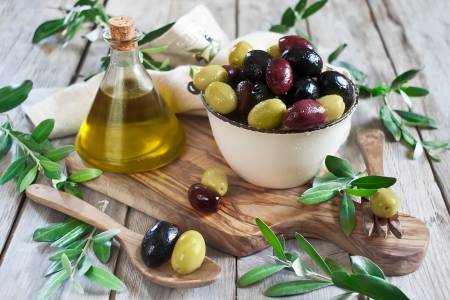 Olives - spoon, olive oil, olives, bowl, wooden, leaves