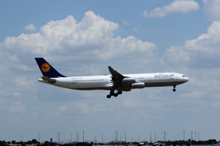 Airbus A340-300 - plane, airbus, jet, airbus a340-300