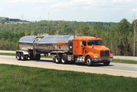 Schneider - truck, nig rig, highway, semi